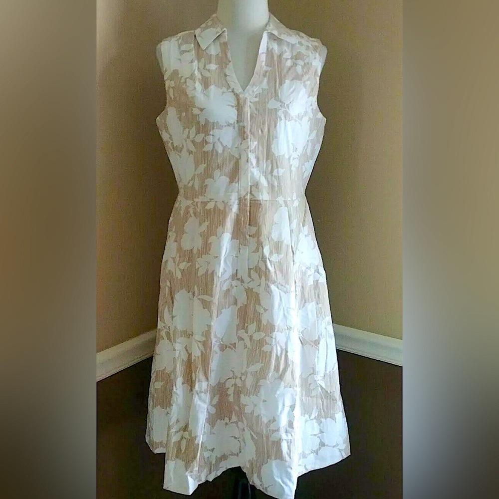 Tan White Floral Sleeveless Knee-Length ModCloth Shirt Dress by Sangria Size 10
